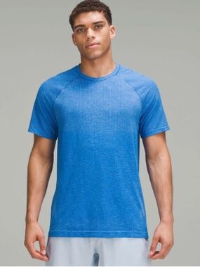 Lululemon Metal Vent Tech Short-Sleeve Shirt Large in Blazer Blue Tone $78